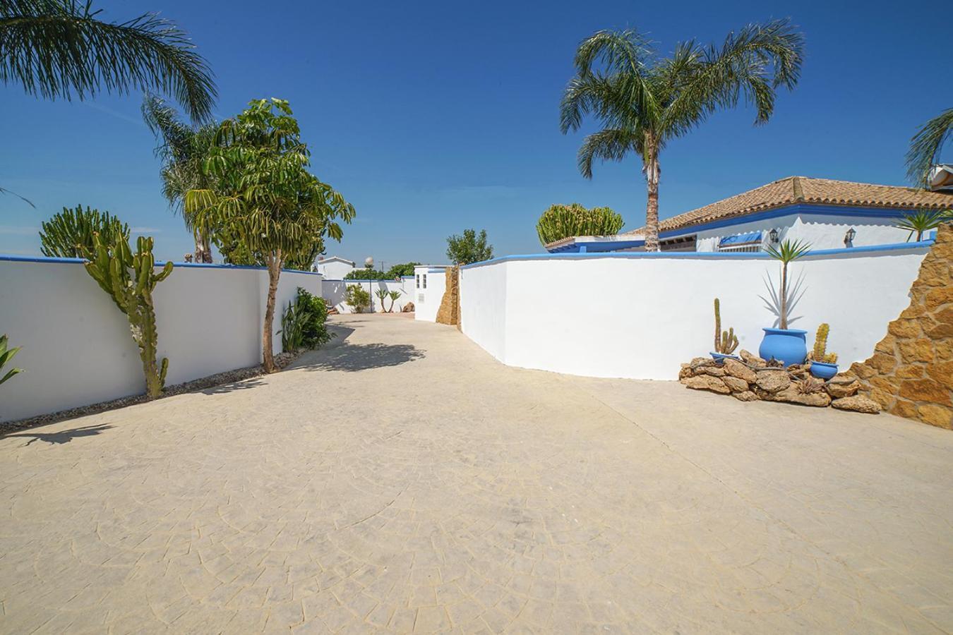 Villa Yuca Con Piscina Privada En Conil De La Frontera Exterior photo